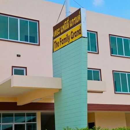 The Family Grand Hotel Udon Thani Exterior photo